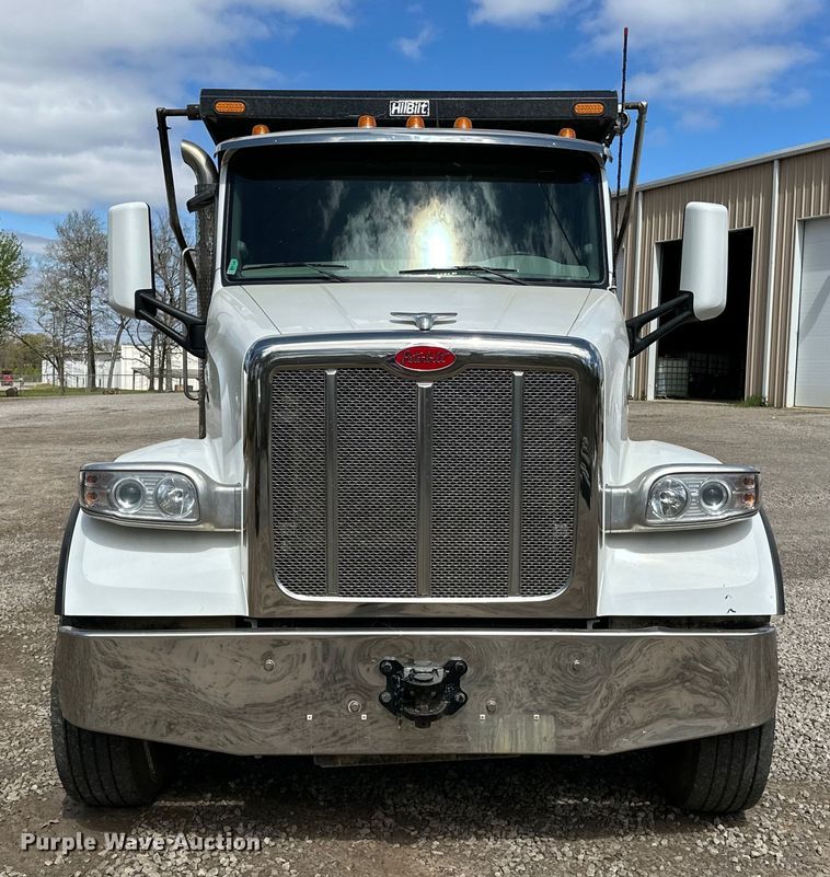 image for item OM9362 2020 Peterbilt  567 dump truck
