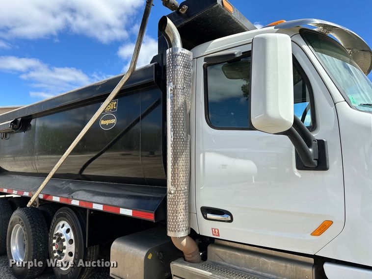 image for item OM9362 2020 Peterbilt  567 dump truck