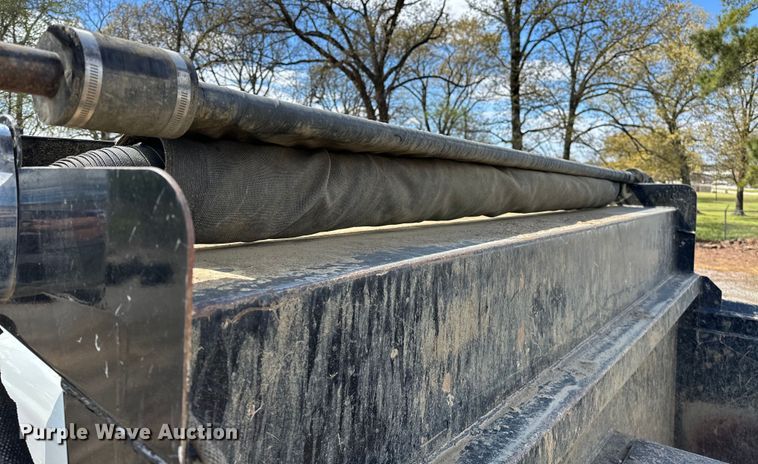 image for item OM9362 2020 Peterbilt  567 dump truck