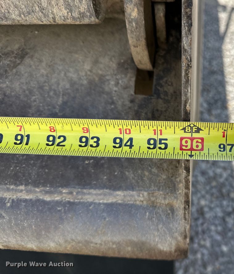 image for item OM9362 2020 Peterbilt  567 dump truck