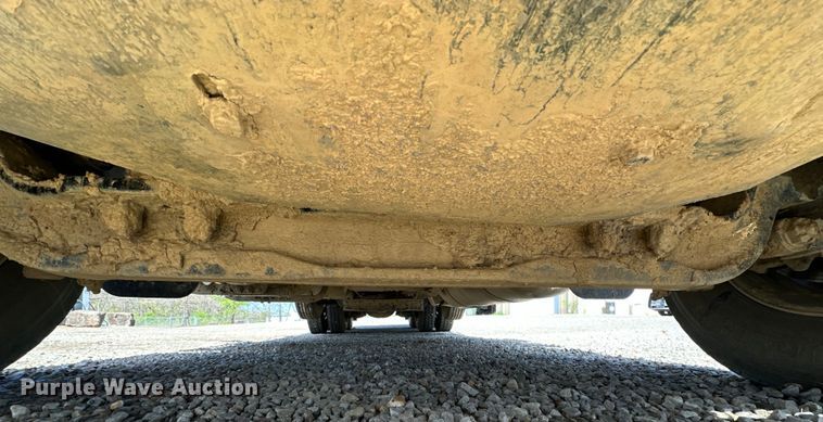 image for item OM9362 2020 Peterbilt  567 dump truck