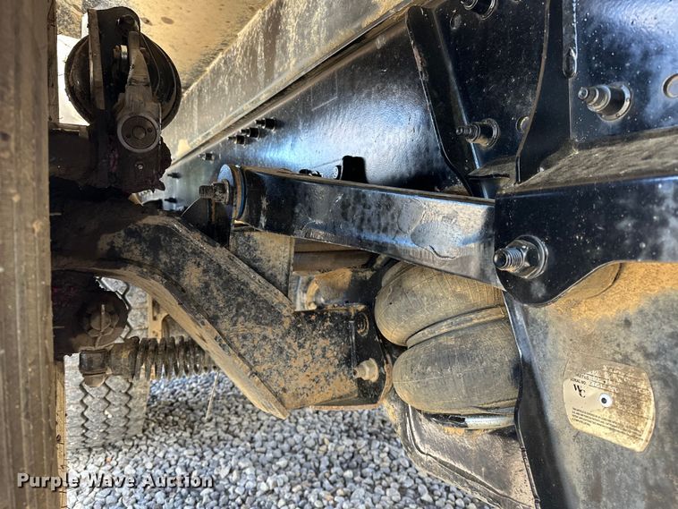 image for item OM9362 2020 Peterbilt  567 dump truck