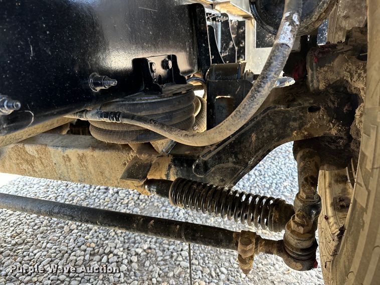 image for item OM9362 2020 Peterbilt  567 dump truck