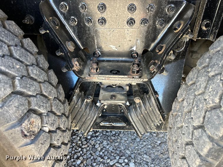 image for item OM9362 2020 Peterbilt  567 dump truck