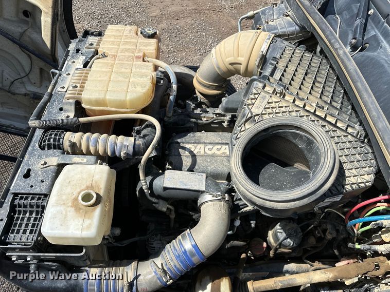 image for item OM9362 2020 Peterbilt  567 dump truck