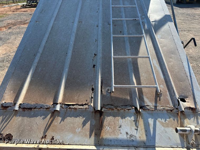 image for item OM9445 2004 CTS bottom dump trailer