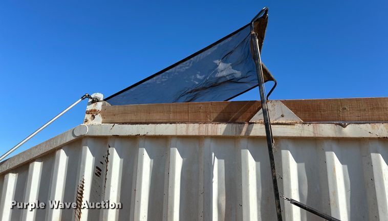 image for item OM9445 2004 CTS bottom dump trailer