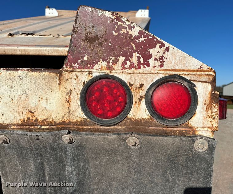 image for item OM9445 2004 CTS bottom dump trailer