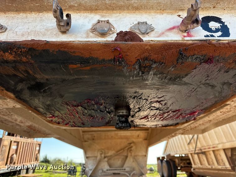 image for item OM9445 2004 CTS bottom dump trailer