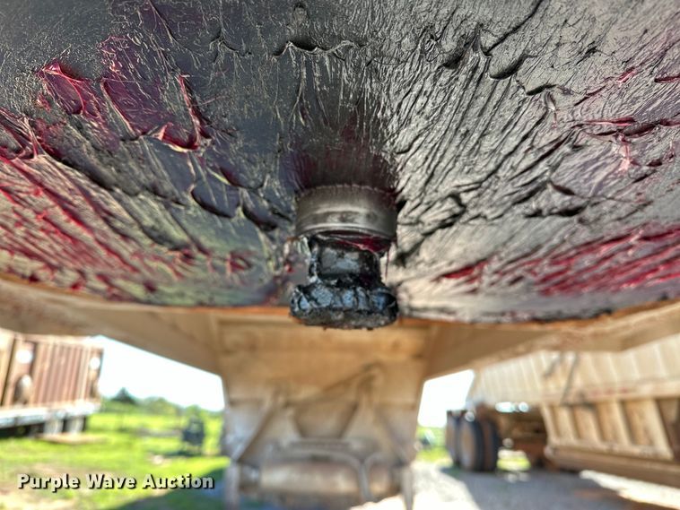 image for item OM9445 2004 CTS bottom dump trailer