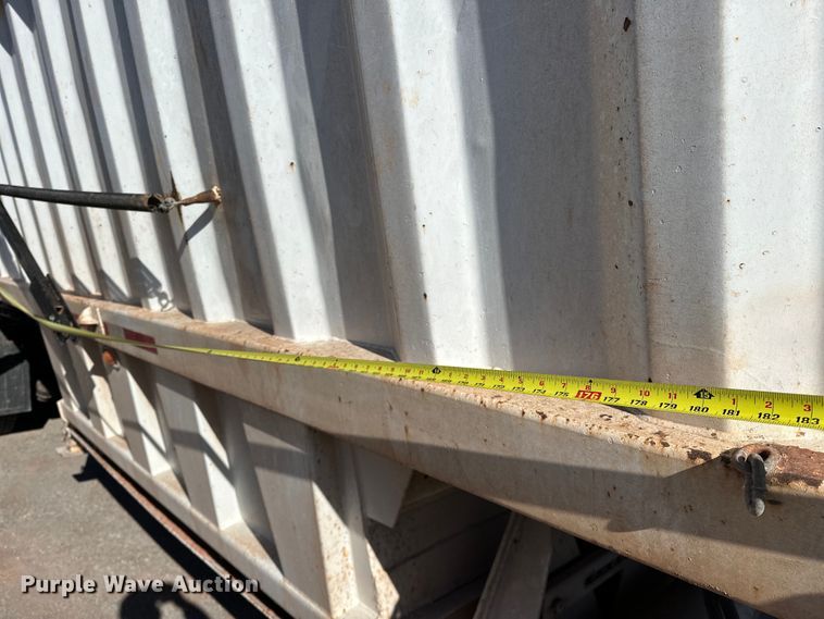 image for item OM9445 2004 CTS bottom dump trailer