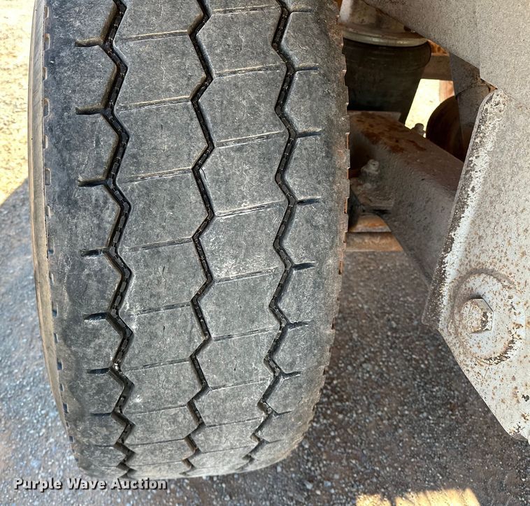 image for item OM9445 2004 CTS bottom dump trailer