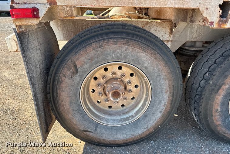 image for item OM9445 2004 CTS bottom dump trailer