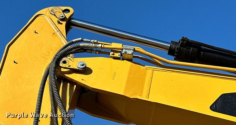 image for item OM9451 2019 Caterpillar  313FL excavator