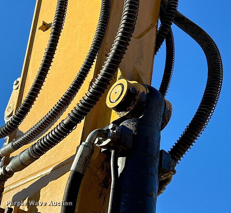 image for item OM9451 2019 Caterpillar  313FL excavator