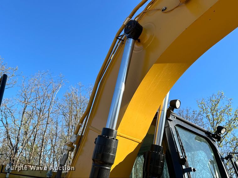 image for item OM9451 2019 Caterpillar  313FL excavator