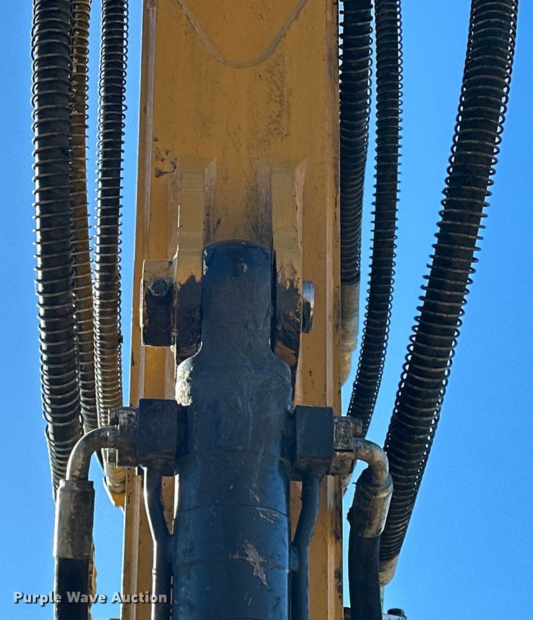 image for item OM9451 2019 Caterpillar  313FL excavator