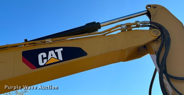 image for item OM9451 2019 Caterpillar  313FL excavator
