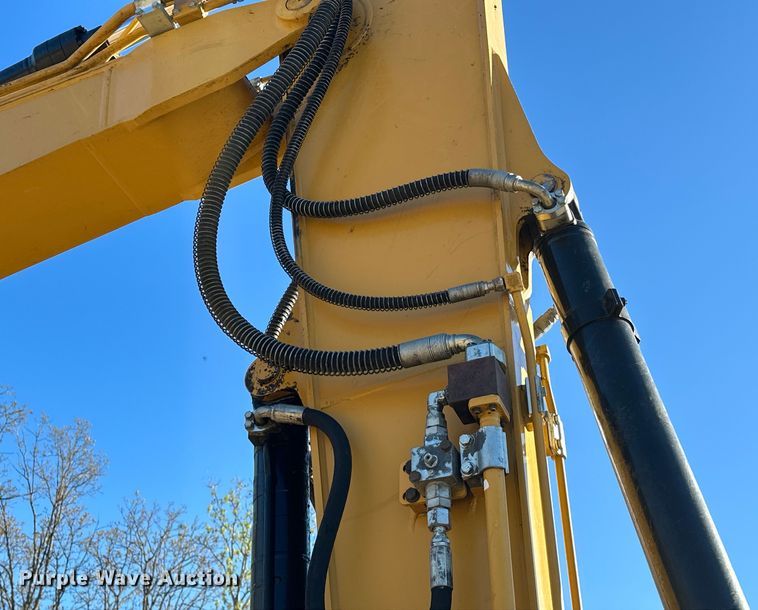 image for item OM9451 2019 Caterpillar  313FL excavator