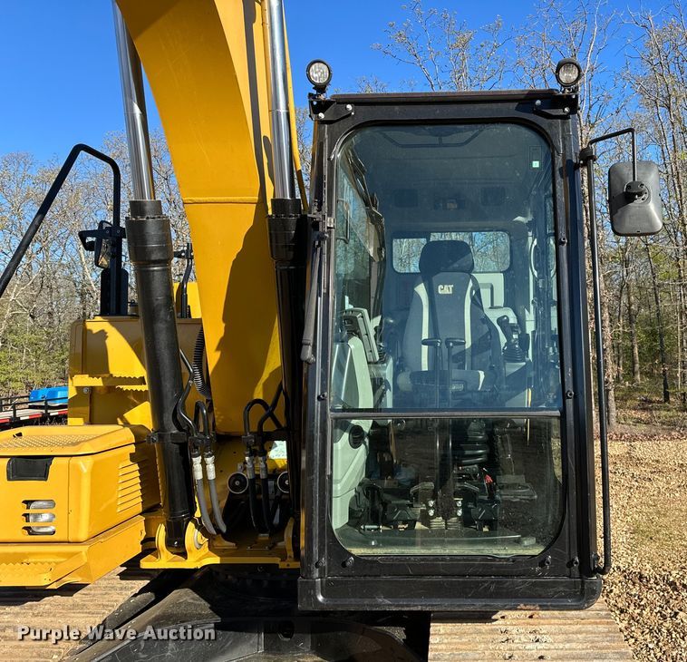 image for item OM9451 2019 Caterpillar  313FL excavator