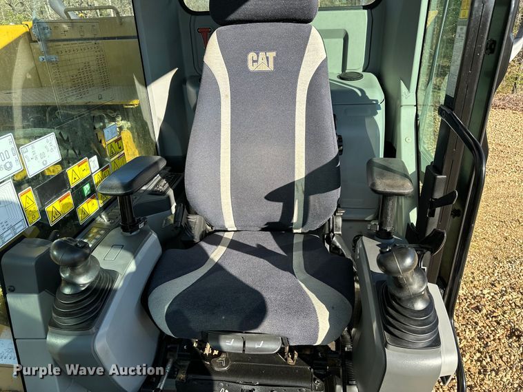 image for item OM9451 2019 Caterpillar  313FL excavator