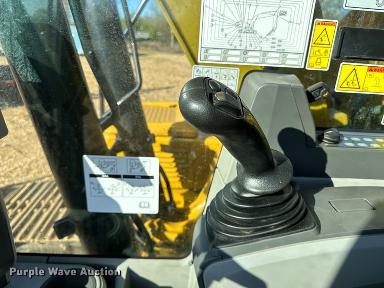 image for item OM9451 2019 Caterpillar  313FL excavator