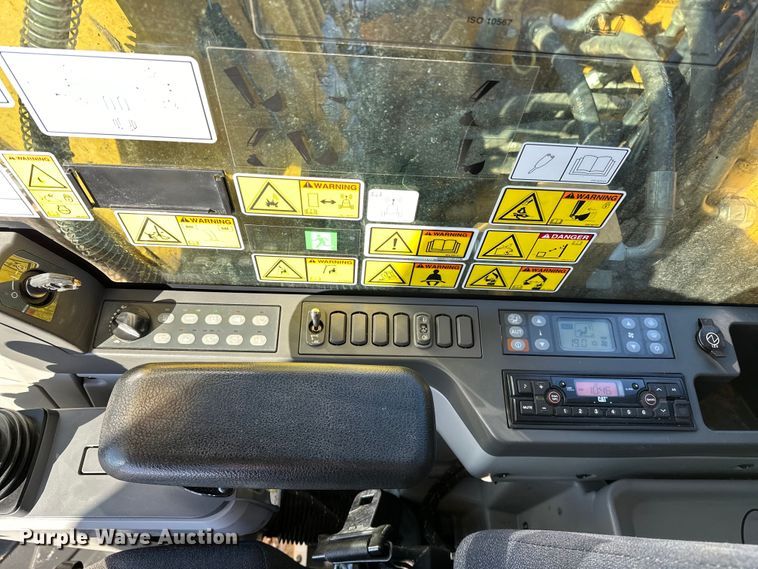 image for item OM9451 2019 Caterpillar  313FL excavator