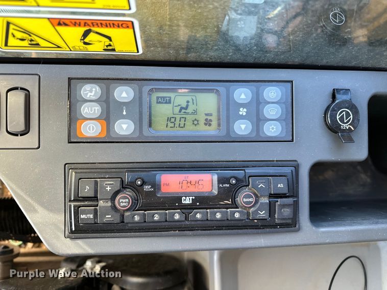 image for item OM9451 2019 Caterpillar  313FL excavator