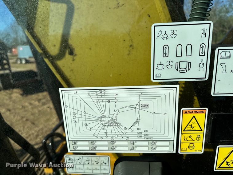 image for item OM9451 2019 Caterpillar  313FL excavator