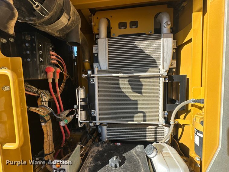 image for item OM9451 2019 Caterpillar  313FL excavator