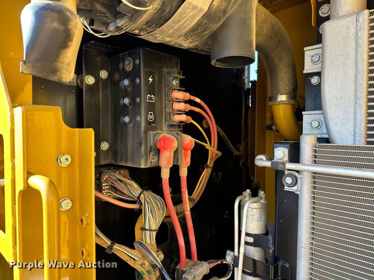 image for item OM9451 2019 Caterpillar  313FL excavator