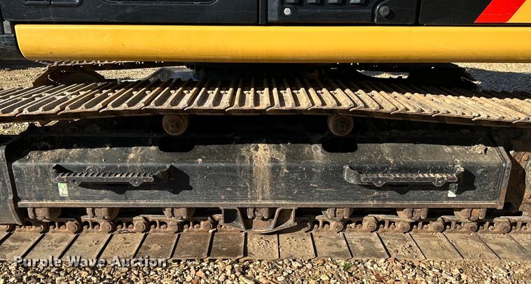 image for item OM9451 2019 Caterpillar  313FL excavator