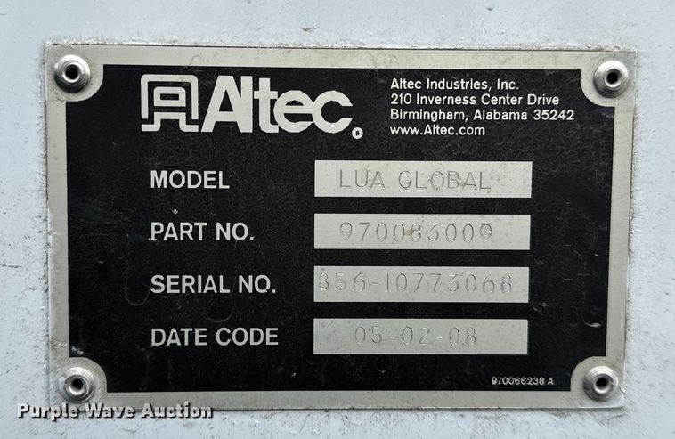 image for item OM9945 2009 International  DuraStar 4300 bucket truck