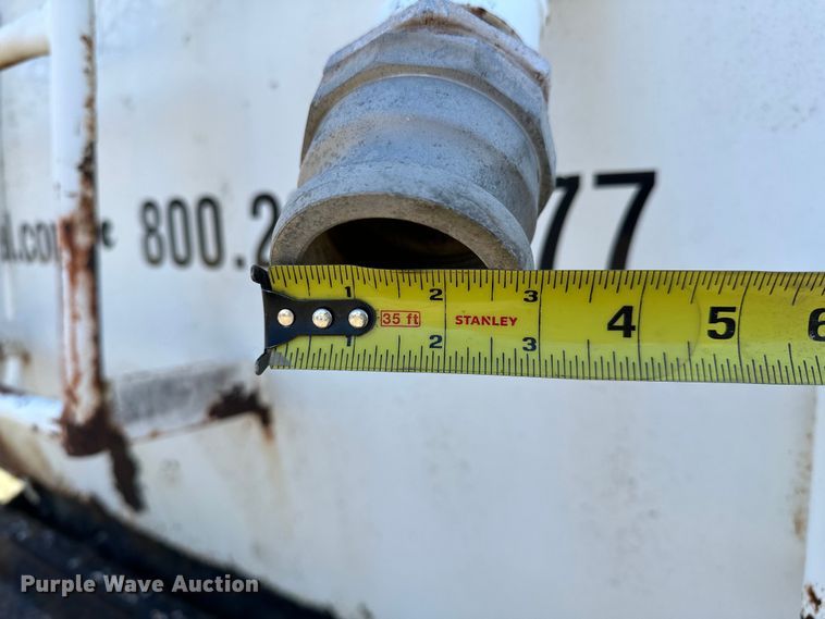 image for item OM9962 2005 Ford F750 Super Duty water truck