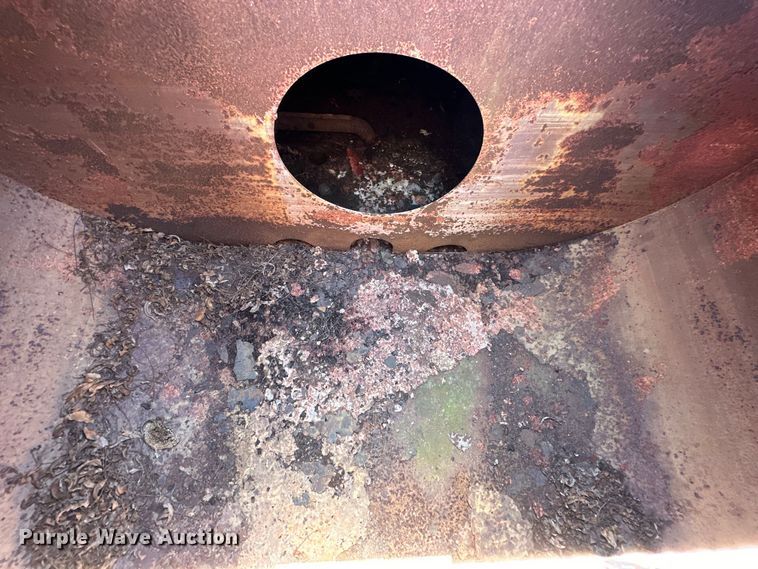 image for item OM9962 2005 Ford F750 Super Duty water truck