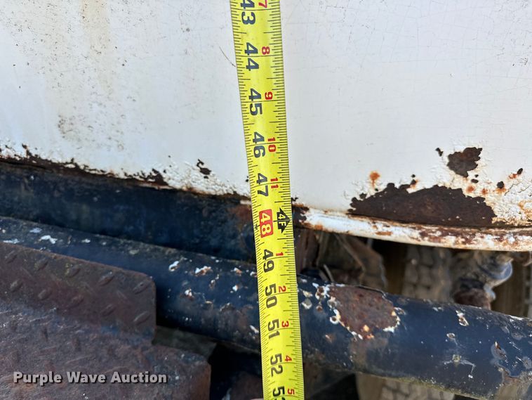 image for item OM9962 2005 Ford F750 Super Duty water truck