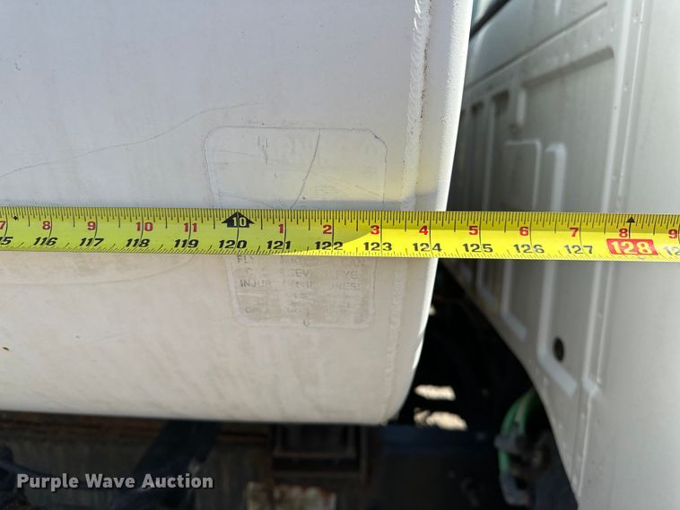 image for item OM9962 2005 Ford F750 Super Duty water truck