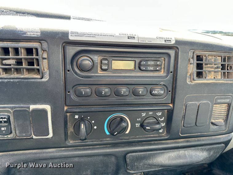 image for item OM9962 2005 Ford F750 Super Duty water truck