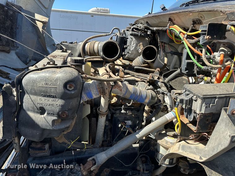 image for item OM9962 2005 Ford F750 Super Duty water truck