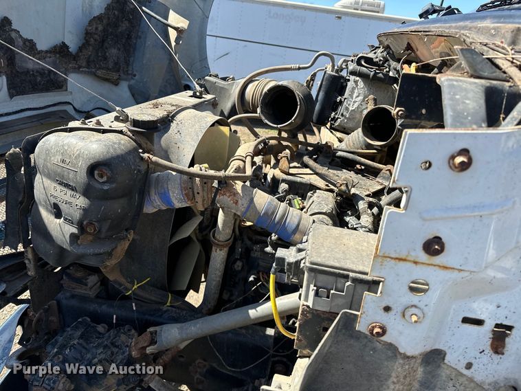 image for item OM9962 2005 Ford F750 Super Duty water truck