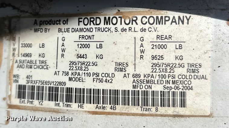 image for item OM9962 2005 Ford F750 Super Duty water truck