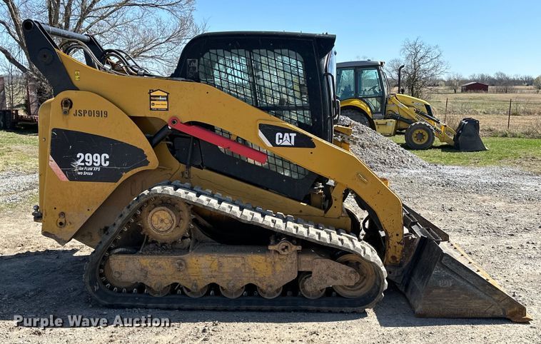 image for item OM9966 2011 Caterpillar  299C tracked skid steer loader