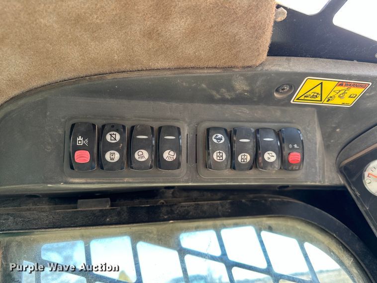 image for item OM9966 2011 Caterpillar  299C tracked skid steer loader