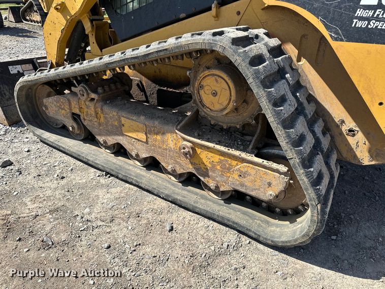 image for item OM9966 2011 Caterpillar  299C tracked skid steer loader