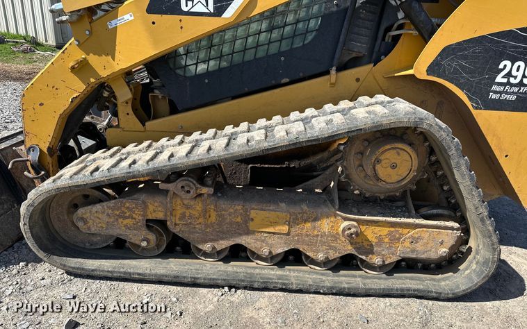 image for item OM9966 2011 Caterpillar  299C tracked skid steer loader