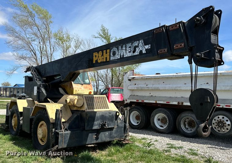 image for item OM9992 1981 P&H  Omega 20 crane