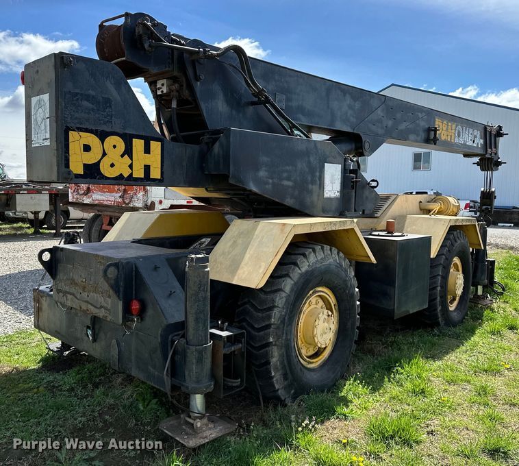 image for item OM9992 1981 P&H  Omega 20 crane