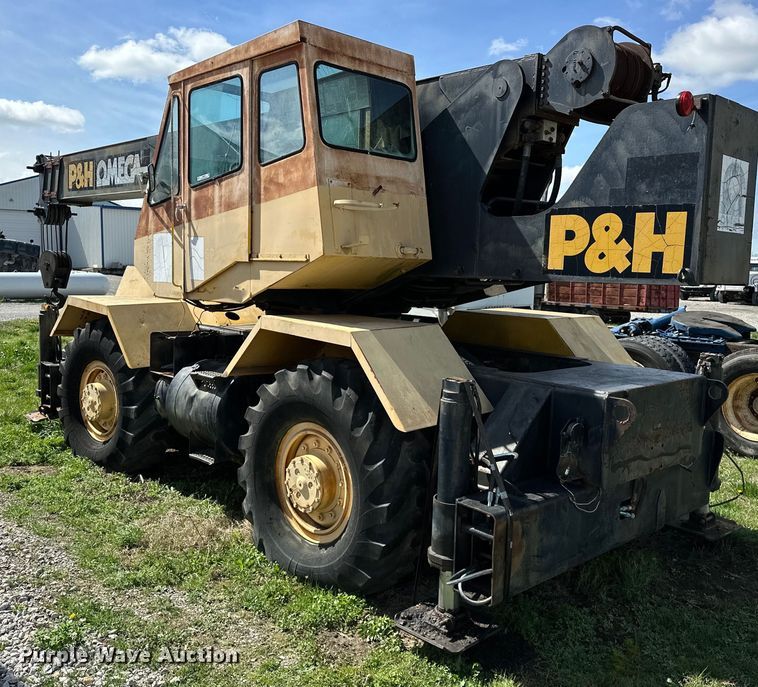 image for item OM9992 1981 P&H  Omega 20 crane