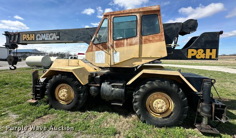 image for item OM9992 1981 P&H  Omega 20 crane