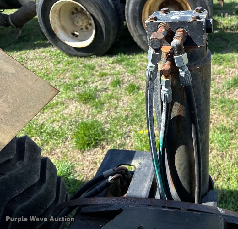 image for item OM9992 1981 P&H  Omega 20 crane